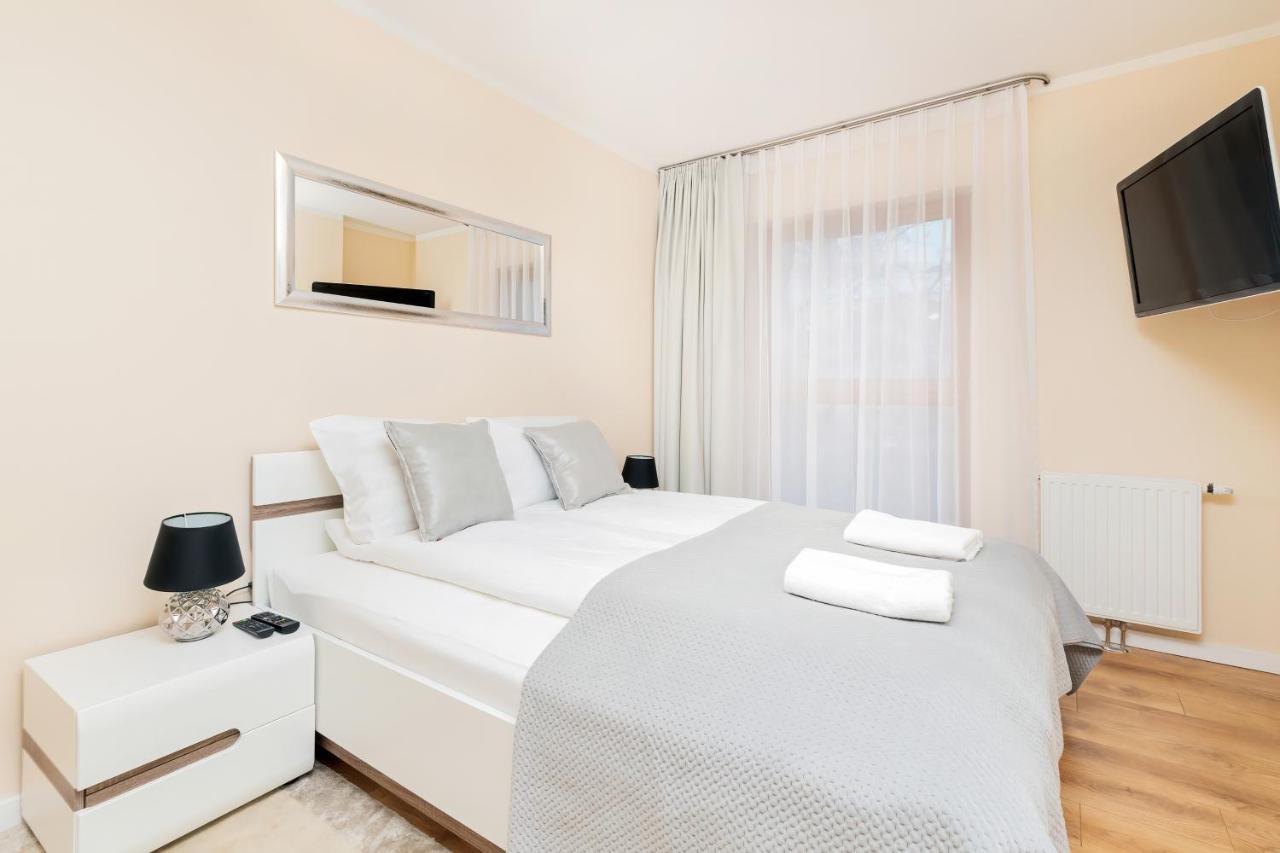 Batorego 7 Gdynia Apartments By Noclegi Renters Kültér fotó
