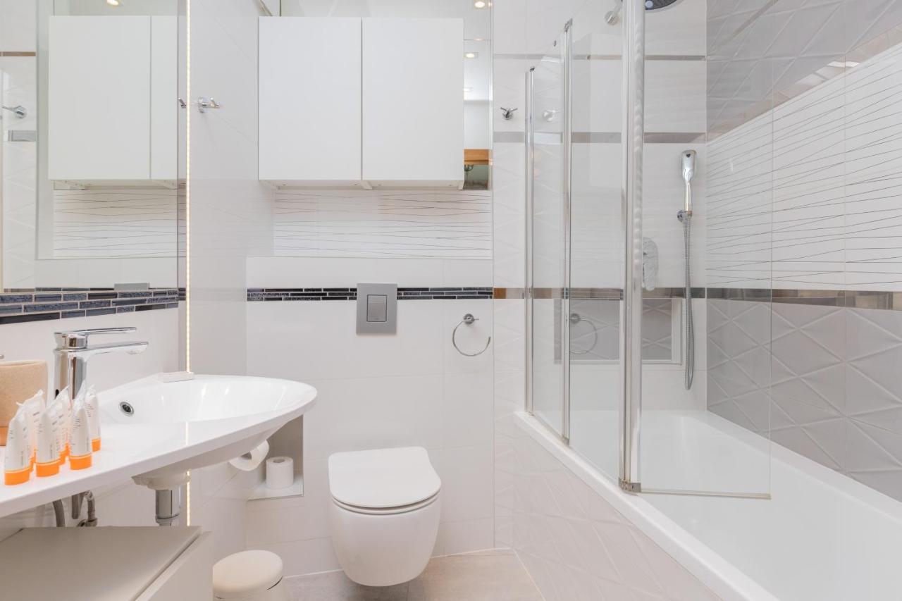 Batorego 7 Gdynia Apartments By Noclegi Renters Kültér fotó