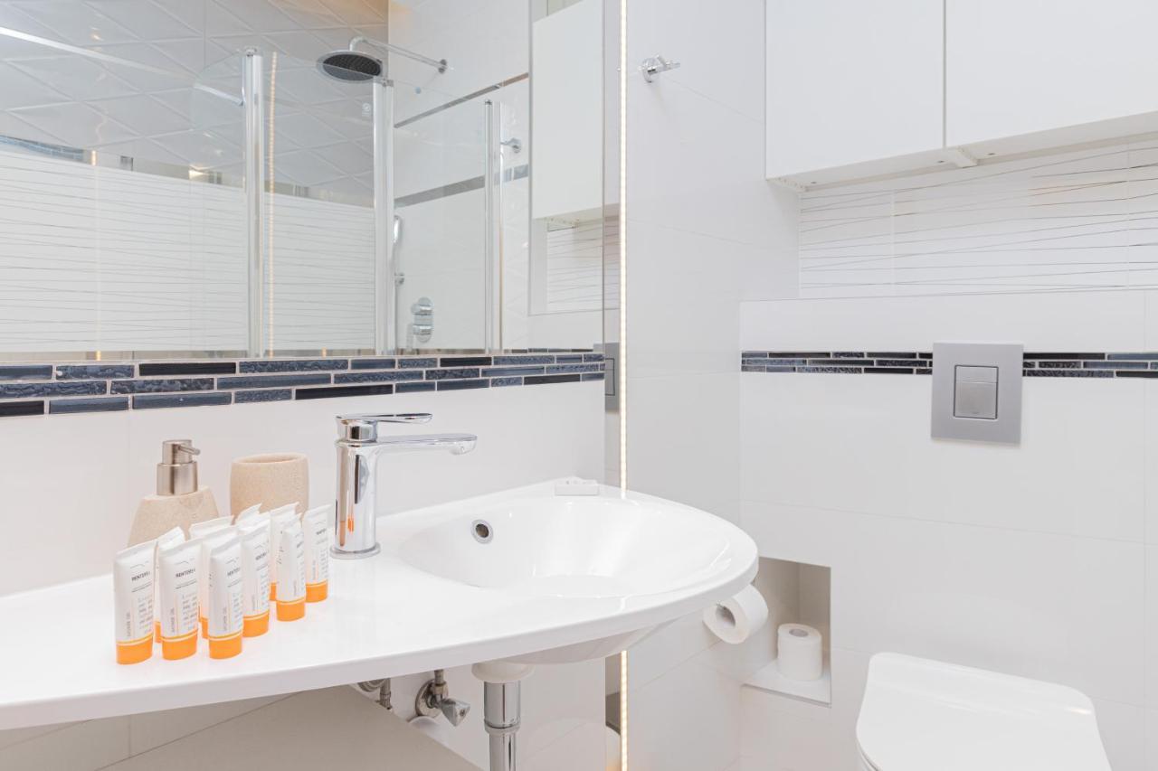Batorego 7 Gdynia Apartments By Noclegi Renters Kültér fotó